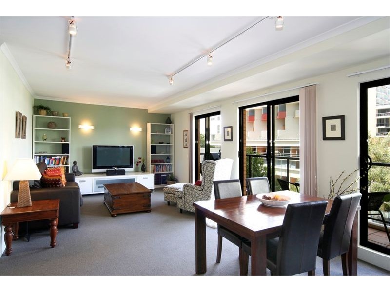 C411/8 Crescent Street, Surry Hills NSW 2010