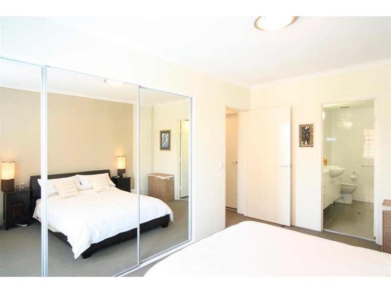 C411/8 Crescent Street, Surry Hills NSW 2010