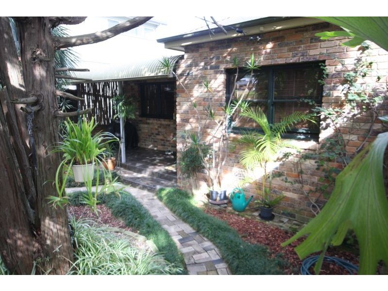 19 Lakeview Parade, Warriewood NSW 2102