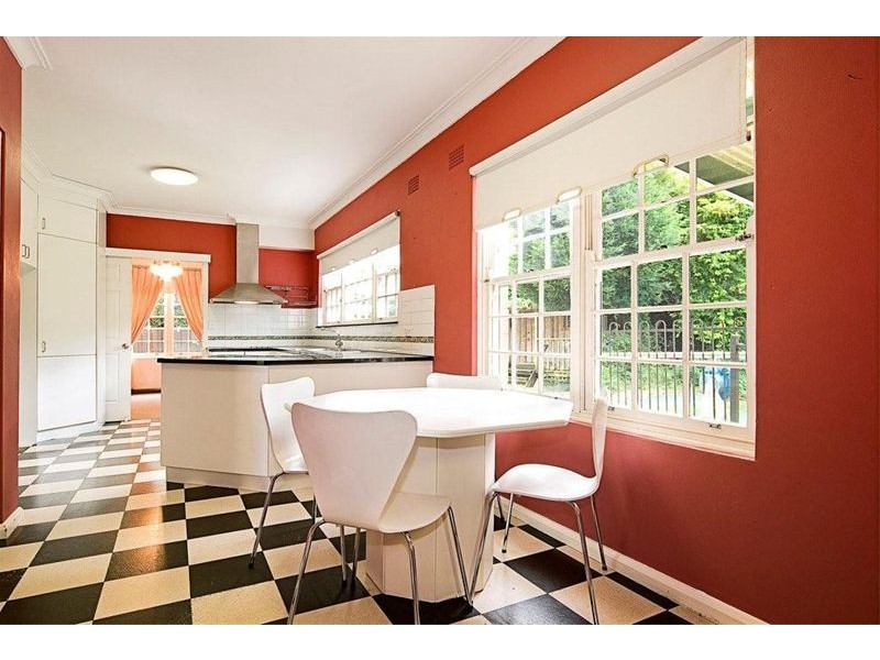 6 Aranda Drive, Frenchs Forest NSW 2086