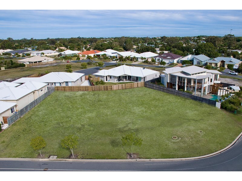 116 Marina Boulevard, Banksia Beach QLD 4507