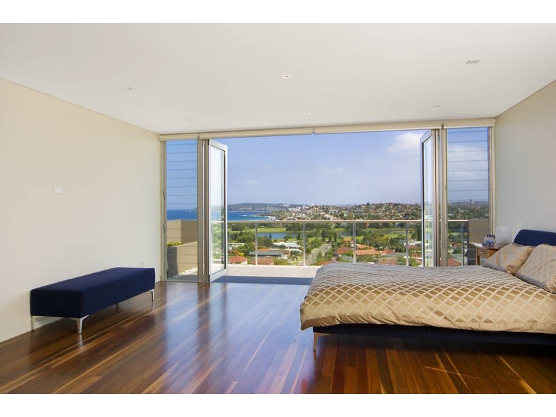 109 Headland Road, Curl Curl NSW 2096