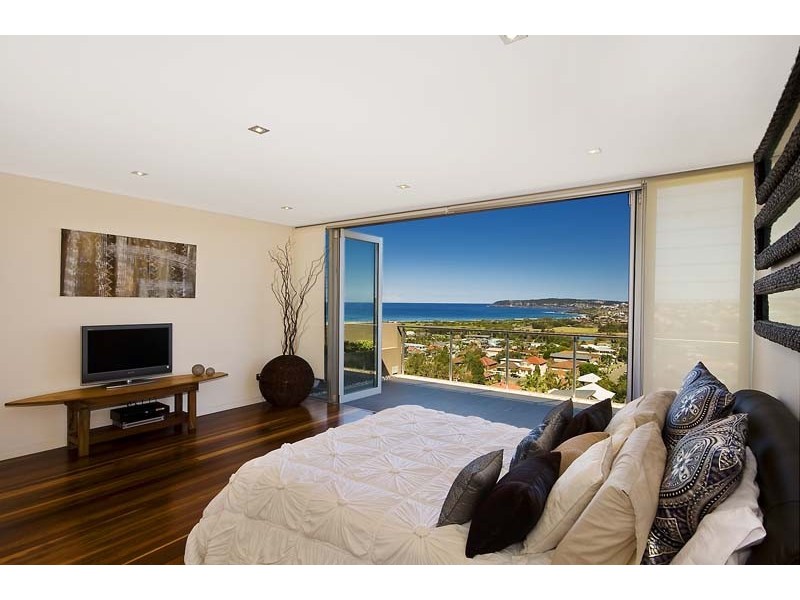 109 Headland Road, Curl Curl NSW 2096