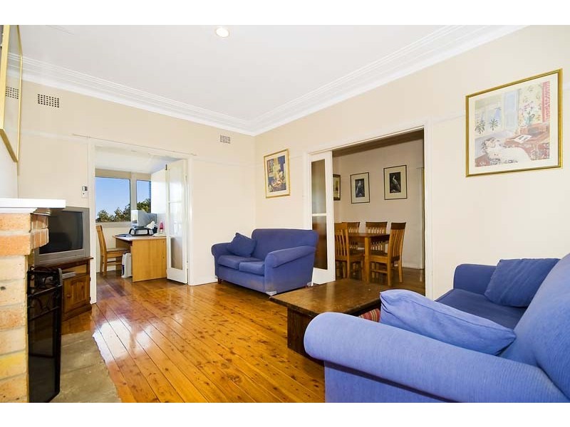 111 Warringah Road, Narraweena NSW 2099