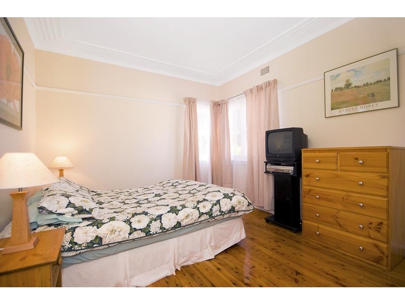 111 Warringah Road, Narraweena NSW 2099