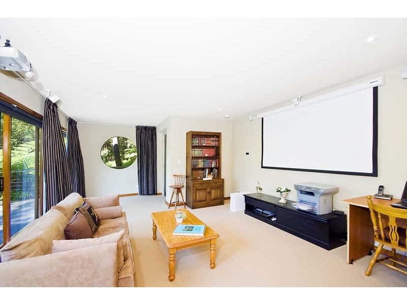 1 Kookaburra Close, Bayview NSW 2104