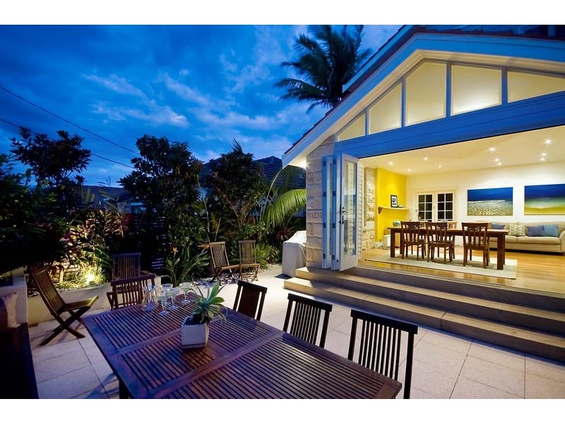 8 Brissenden Avenue, Collaroy NSW 2097