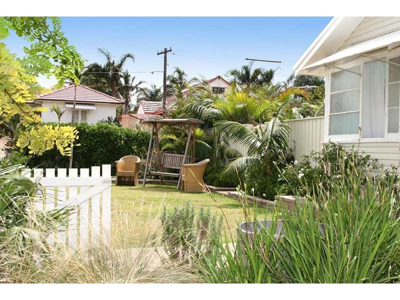 35 Lisle Street, Narrabeen NSW 2101