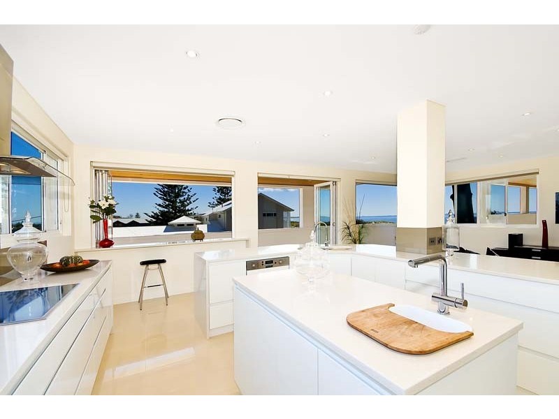 21a Hargraves Street, The Entrance North NSW 2261