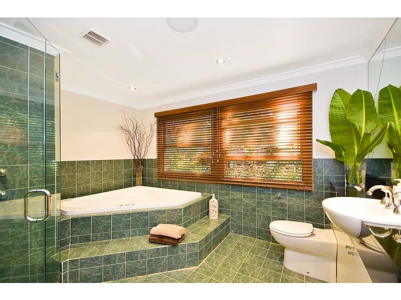 30 Nareen Parade, Narrabeen NSW 2101