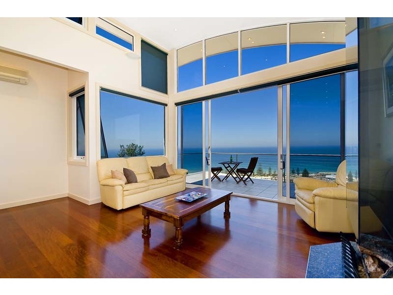 11 Edgecliff Boulevard, Collaroy NSW 2097