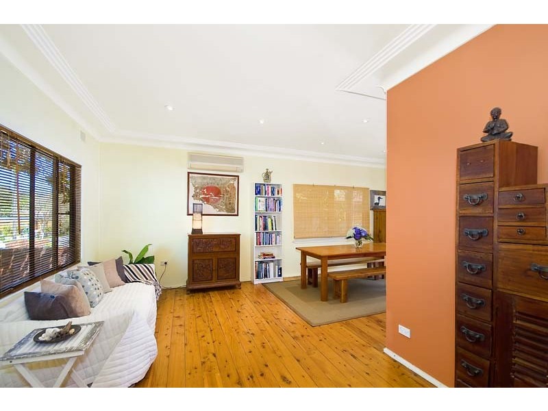 11 Emerald Street, Narrabeen NSW 2101