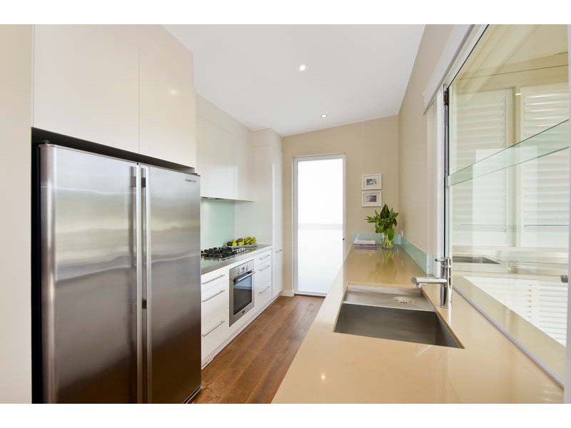 8 Sydney Road, Warriewood NSW 2102