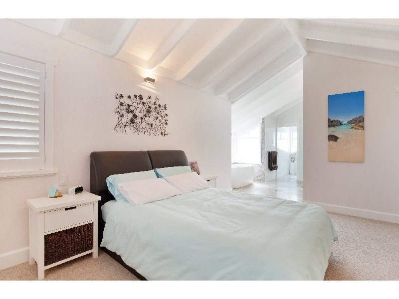 7 Bassett Street East, Mona Vale NSW 2103