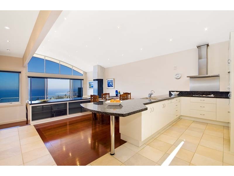 11 Edgecliff Boulevard, Collaroy NSW 2097