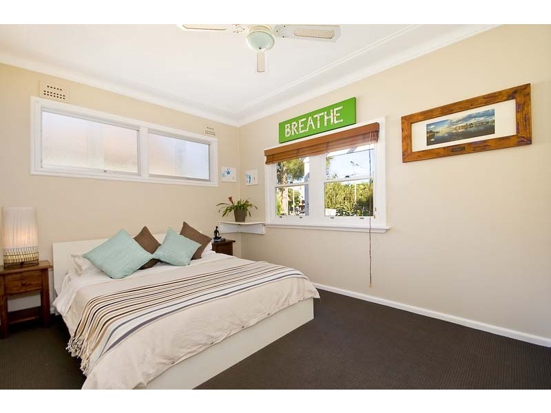 28 Windsor Parade, Narrabeen NSW 2101