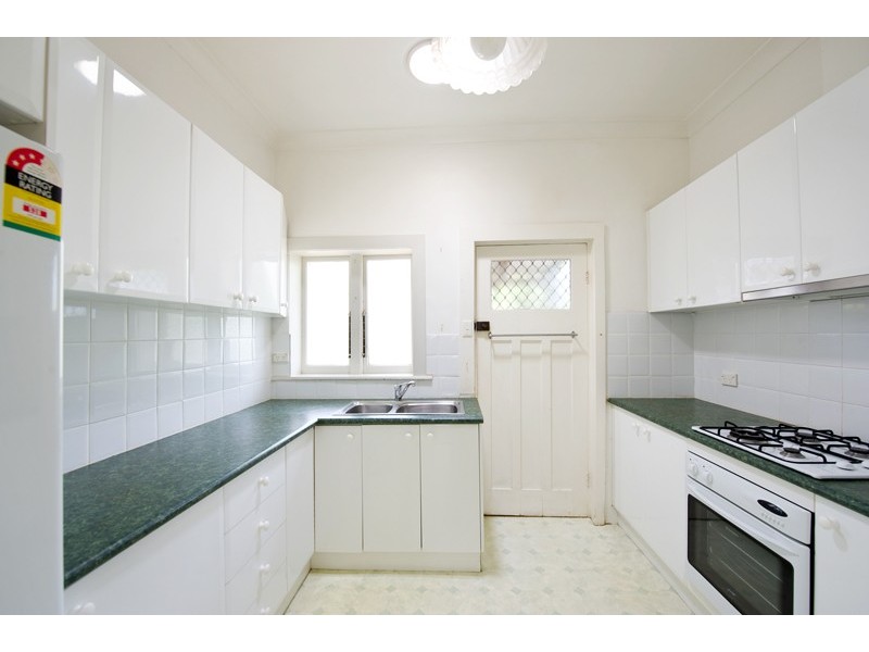 135 Eastern Valley Way, Castlecrag NSW 2068