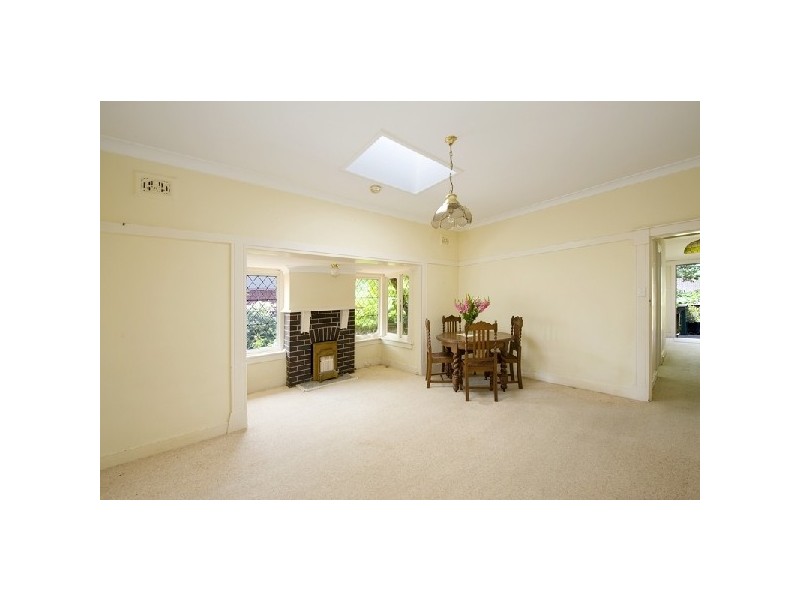 135 Eastern Valley Way, Castlecrag NSW 2068