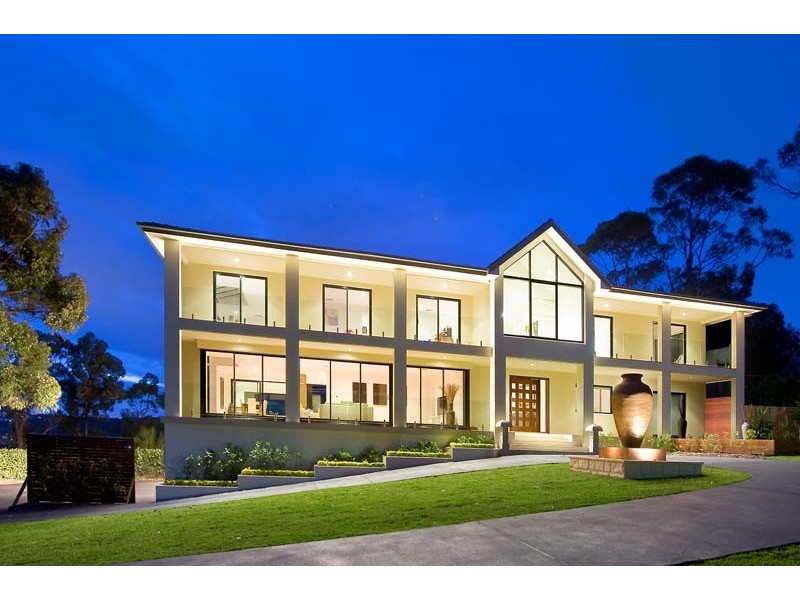 9 Kara Crescent, Bayview NSW 2104