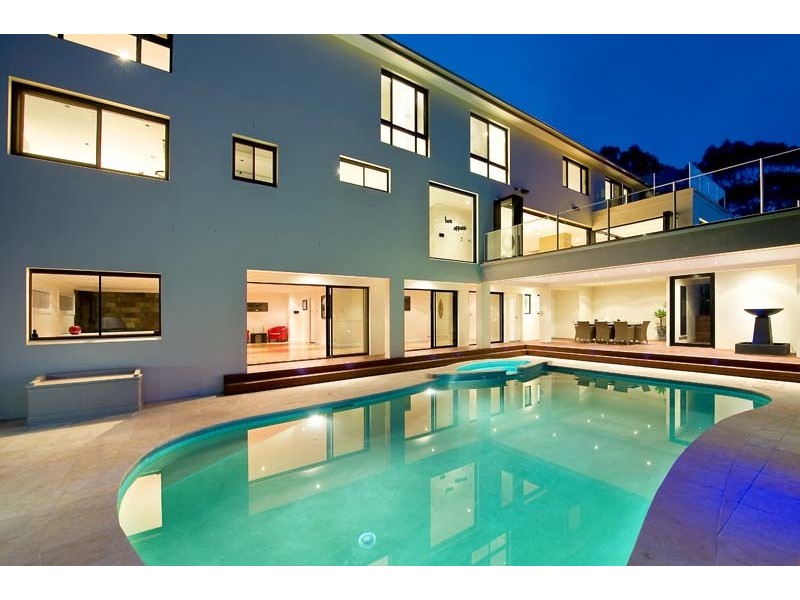 9 Kara Crescent, Bayview NSW 2104