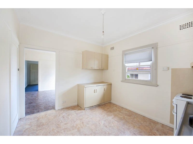 3/6 Hogarth Avenue, Dee Why NSW 2099