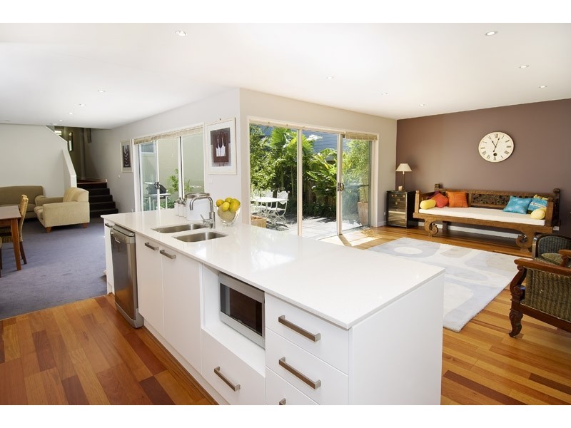 9 Orchard Street, Warriewood NSW 2102