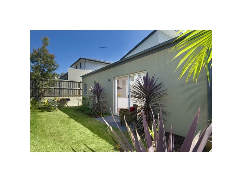 9 Orchard Street, Warriewood NSW 2102