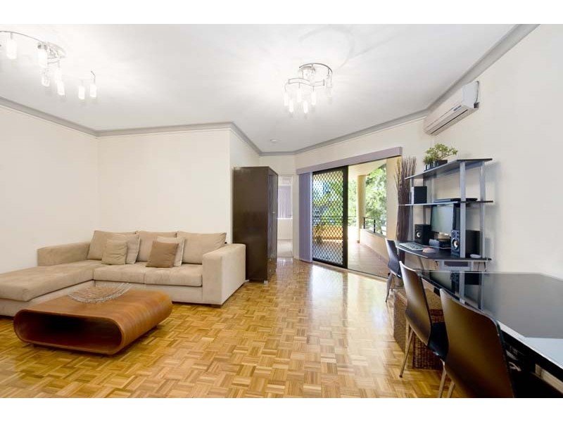 2/5  Delmar Parade, Dee Why NSW 2099