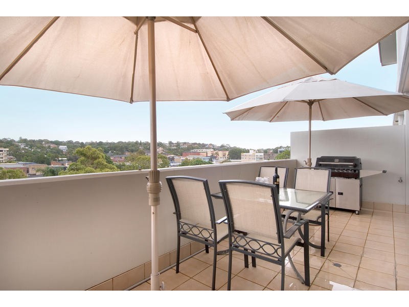 B45/31-37 Pacific Parade, Dee Why NSW 2099