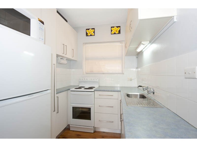 11/9 Grafton Crescent, Dee Why NSW 2099