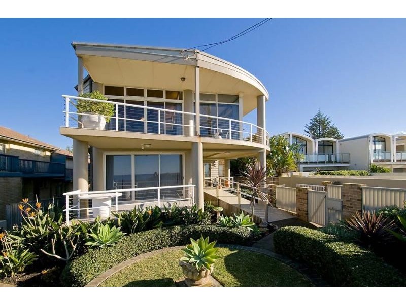 8A Surfview Road, Mona Vale NSW 2103