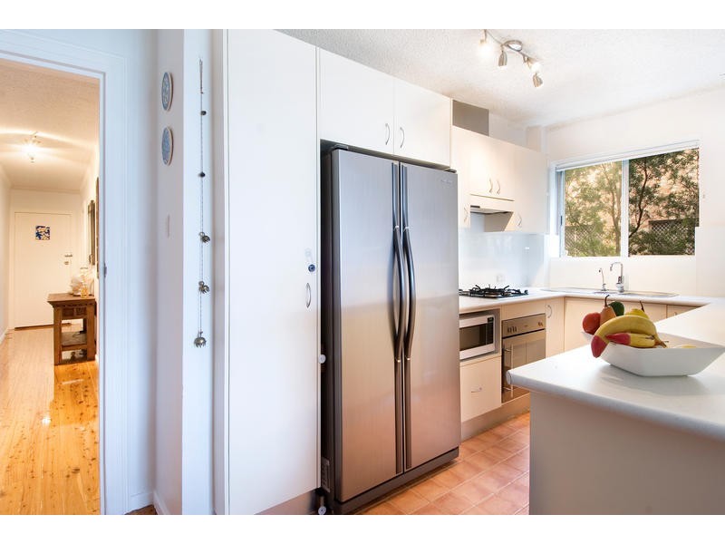 2/91 Lagoon Street, Narrabeen NSW 2101