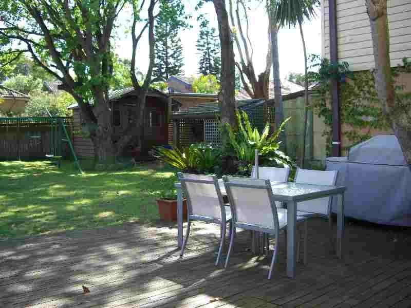 4 Ross Street, North Curl Curl NSW 2099