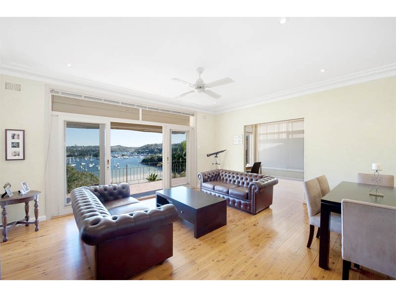 33 Peronne Avenue, Clontarf NSW 2093