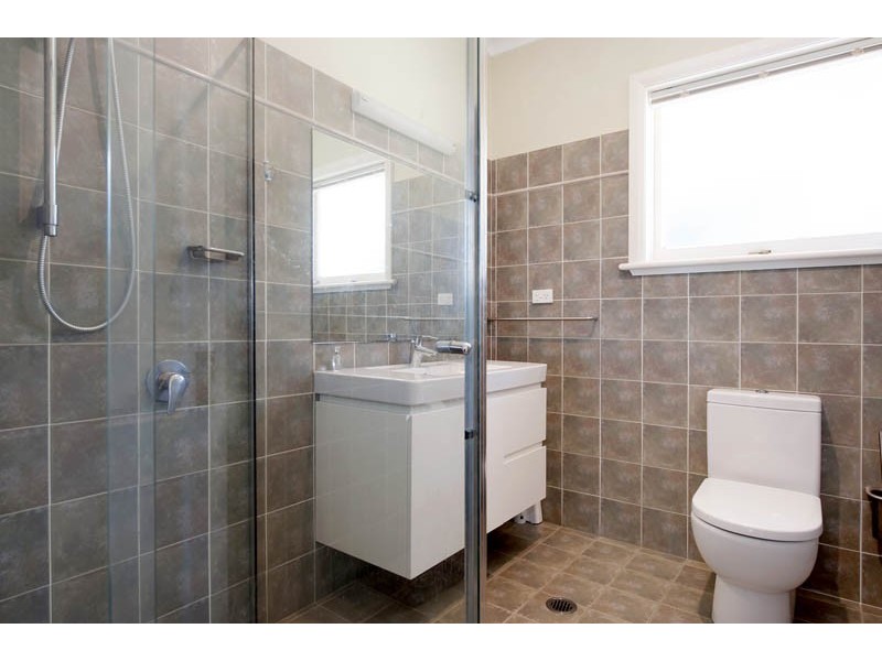 33 Peronne Avenue, Clontarf NSW 2093