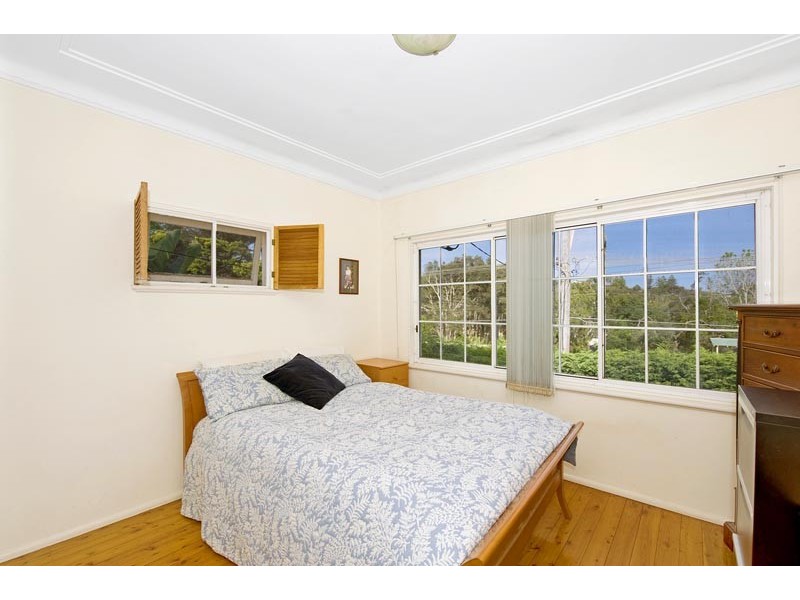 119 Barrenjoey Road, Mona Vale NSW 2103