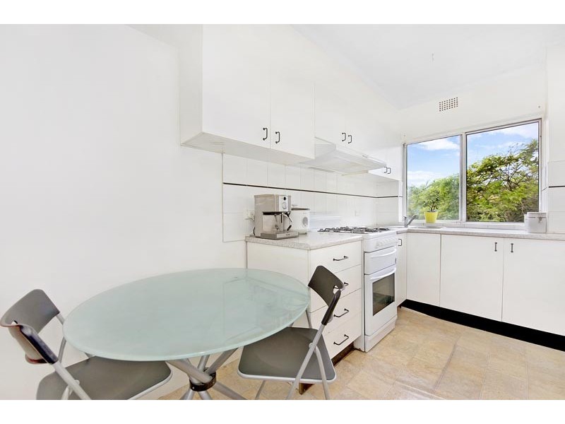 4/68 Pacific Parade, Dee Why NSW 2099