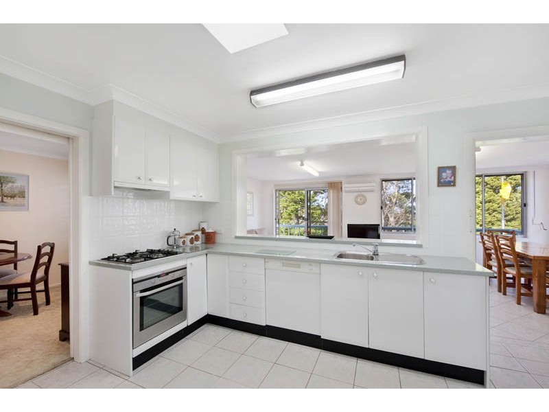 40 Southern Cross Way, Allambie Heights NSW 2100