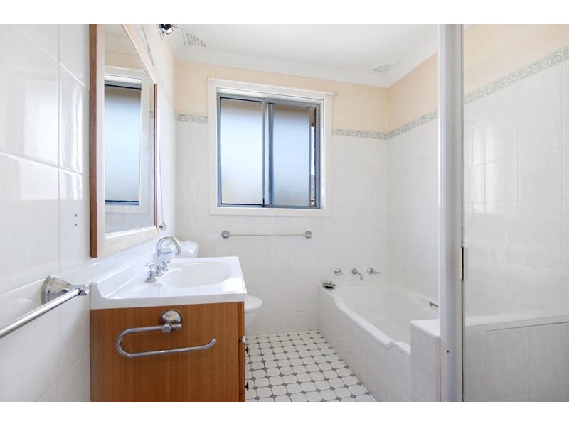 40 Southern Cross Way, Allambie Heights NSW 2100