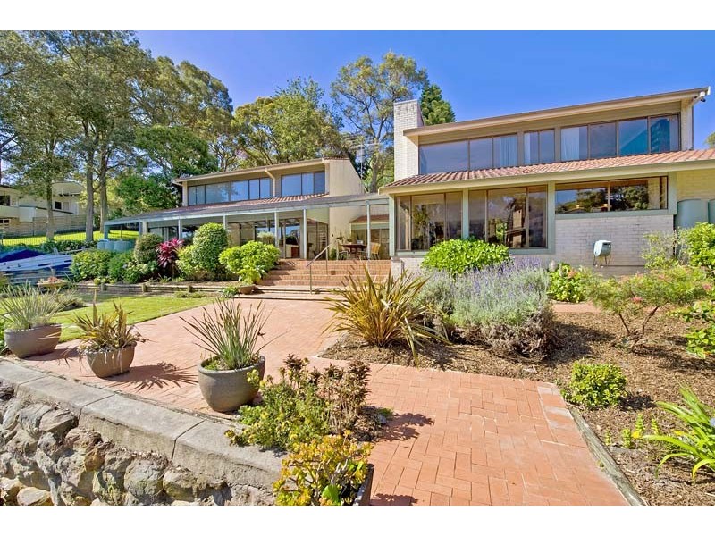 90 Crescent Road, Newport NSW 2106