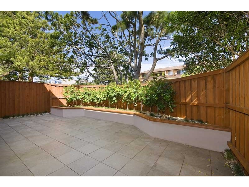 2/1 Robertson Street, Narrabeen NSW 2101