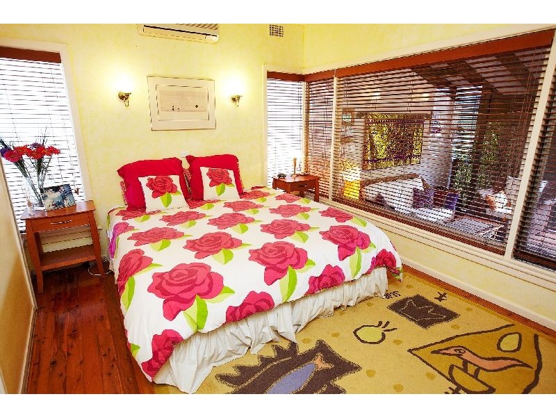 54 Narrabeen Park Parade, Warriewood NSW 2102