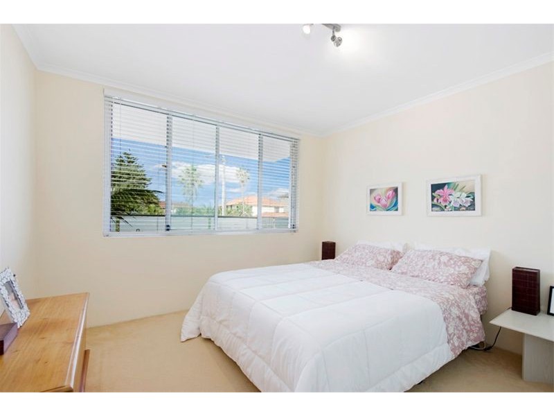1/144 Ocean Street, Narrabeen NSW 2101