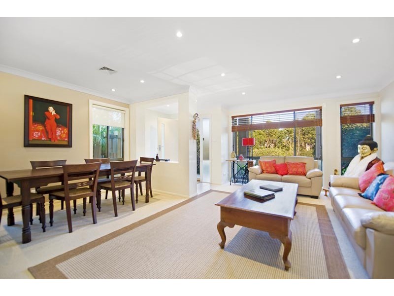 9 Lorikeet Grove, Warriewood NSW 2102