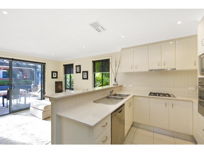 9 Lorikeet Grove, Warriewood NSW 2102