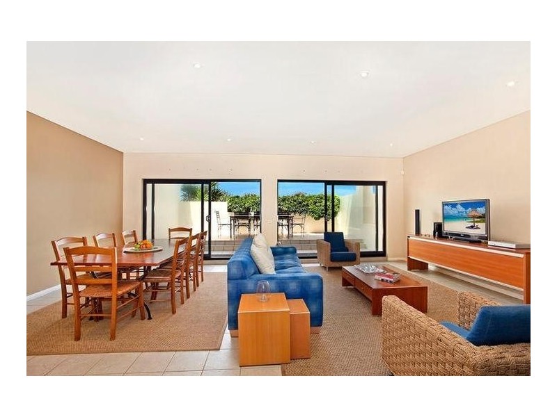 1/10-16 Surfview Road, Mona Vale NSW 2103