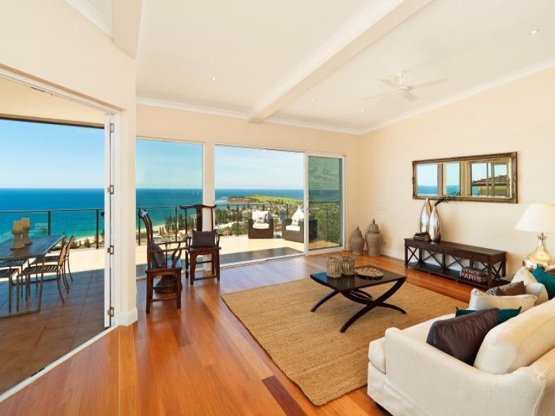17 Edgecliffe Boulevarde, Collaroy NSW 2097