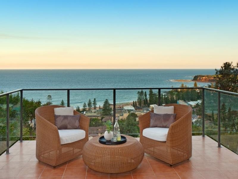17 Edgecliffe Boulevarde, Collaroy NSW 2097