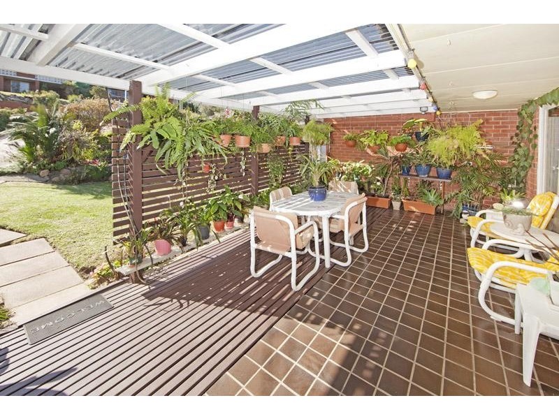 25 Carpenter Crescent, Warriewood NSW 2102