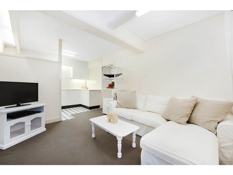 8 Taiyul Road, North Narrabeen NSW 2101